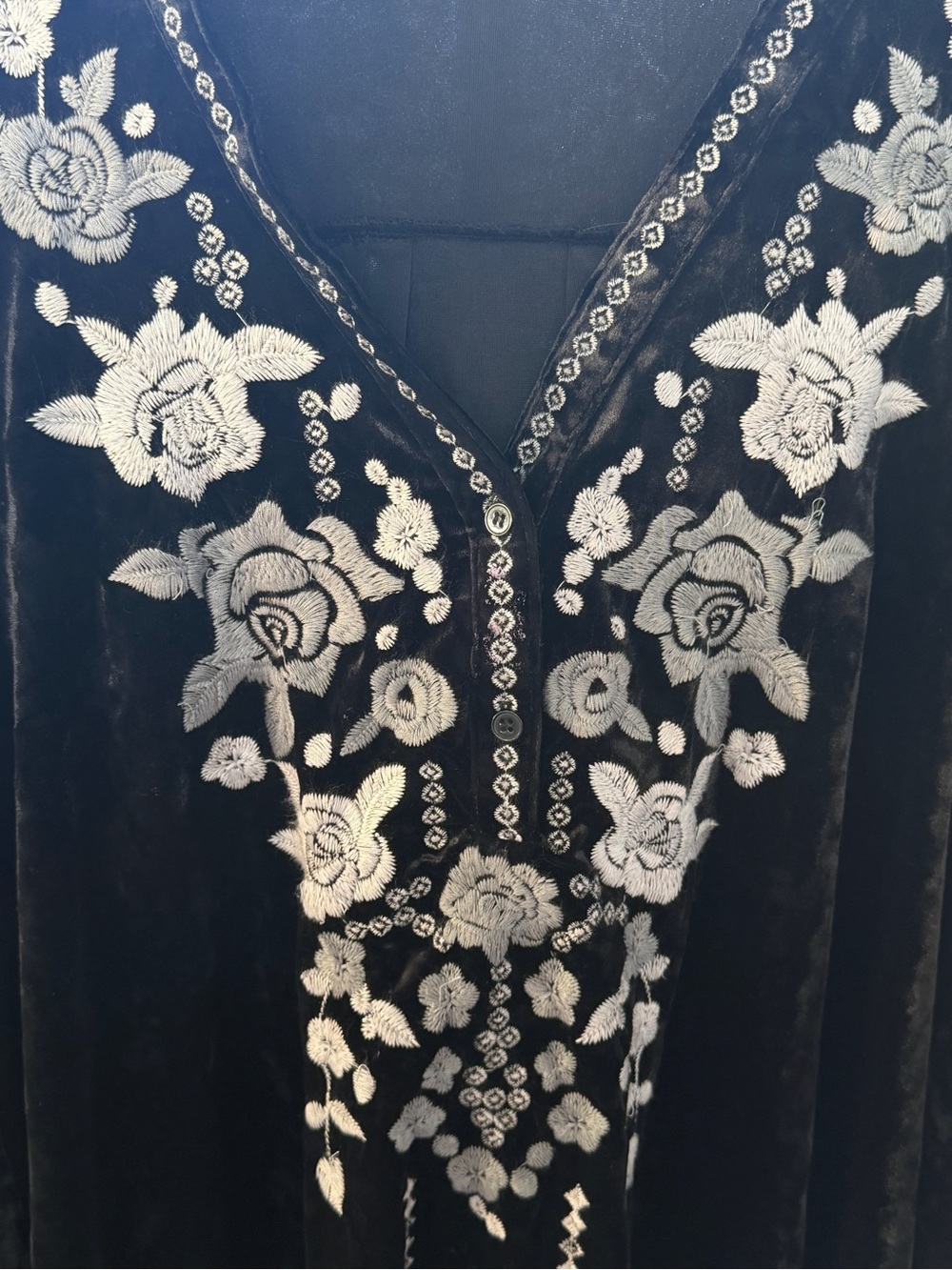 ANDREE BY UNIT Black Velvet Tunic with Silver Floral Embroidery - Picture 2 of 16